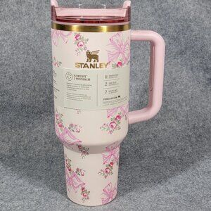 Stanley x LoveShackFancy 40oz Quencher H2.0 Pink Bow Limited Edition